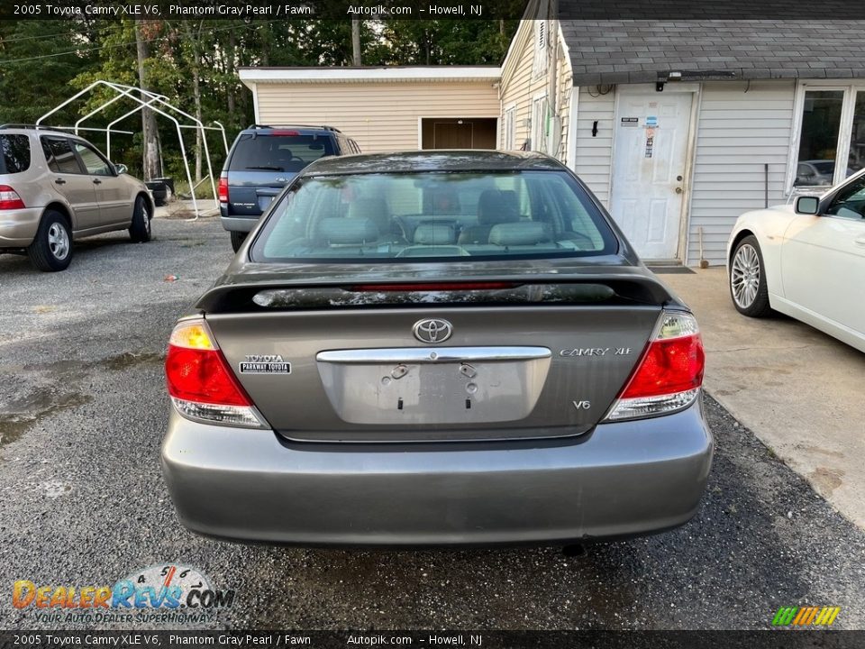 2005 Toyota Camry XLE V6 Phantom Gray Pearl / Fawn Photo #7