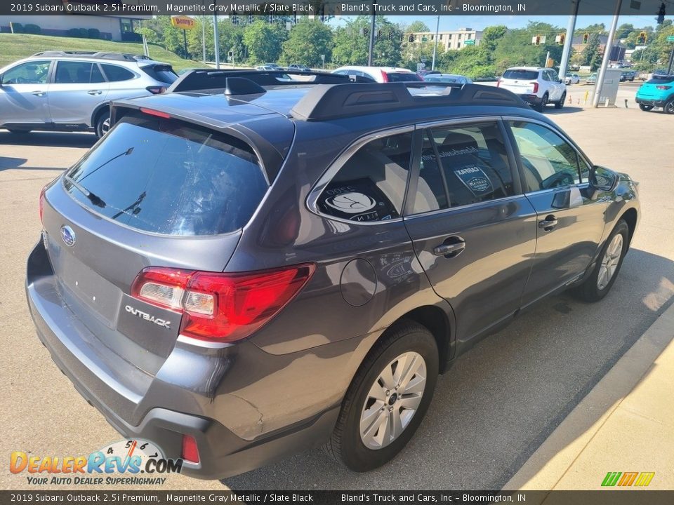 2019 Subaru Outback 2.5i Premium Magnetite Gray Metallic / Slate Black Photo #13