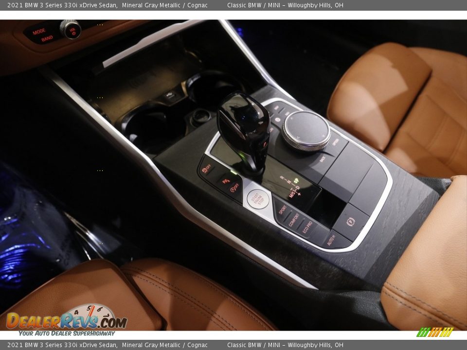 2021 BMW 3 Series 330i xDrive Sedan Shifter Photo #17