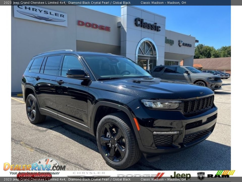 2023 Jeep Grand Cherokee L Limited 4x4 Diamond Black Crystal Pearl / Global Black Photo #1
