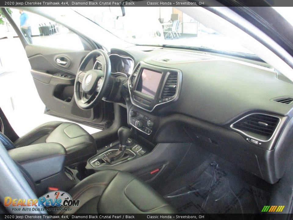 2020 Jeep Cherokee Trailhawk 4x4 Diamond Black Crystal Pearl / Black Photo #16