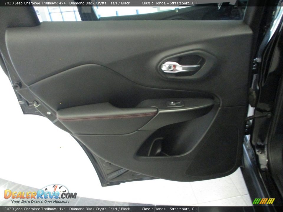 2020 Jeep Cherokee Trailhawk 4x4 Diamond Black Crystal Pearl / Black Photo #23