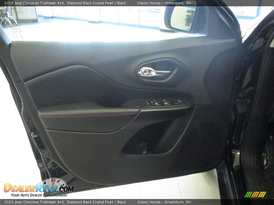 2020 Jeep Cherokee Trailhawk 4x4 Diamond Black Crystal Pearl / Black Photo #26