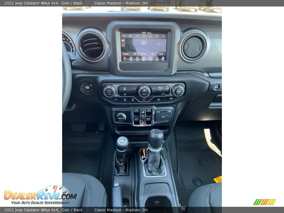 2022 Jeep Gladiator Willys 4x4 Gobi / Black Photo #6