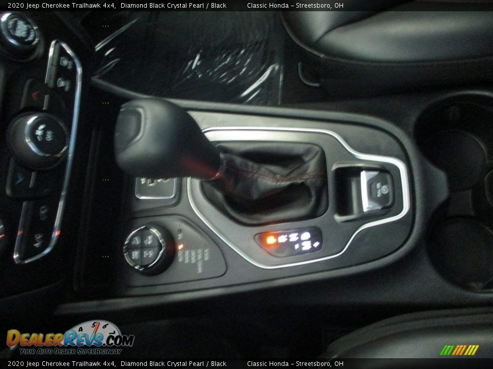 2020 Jeep Cherokee Trailhawk 4x4 Diamond Black Crystal Pearl / Black Photo #32