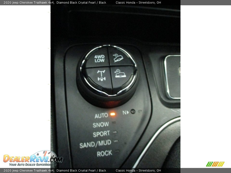2020 Jeep Cherokee Trailhawk 4x4 Diamond Black Crystal Pearl / Black Photo #34