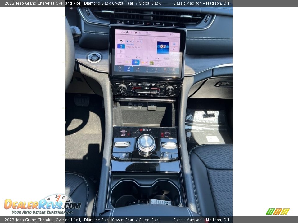 2023 Jeep Grand Cherokee Overland 4x4 Diamond Black Crystal Pearl / Global Black Photo #6