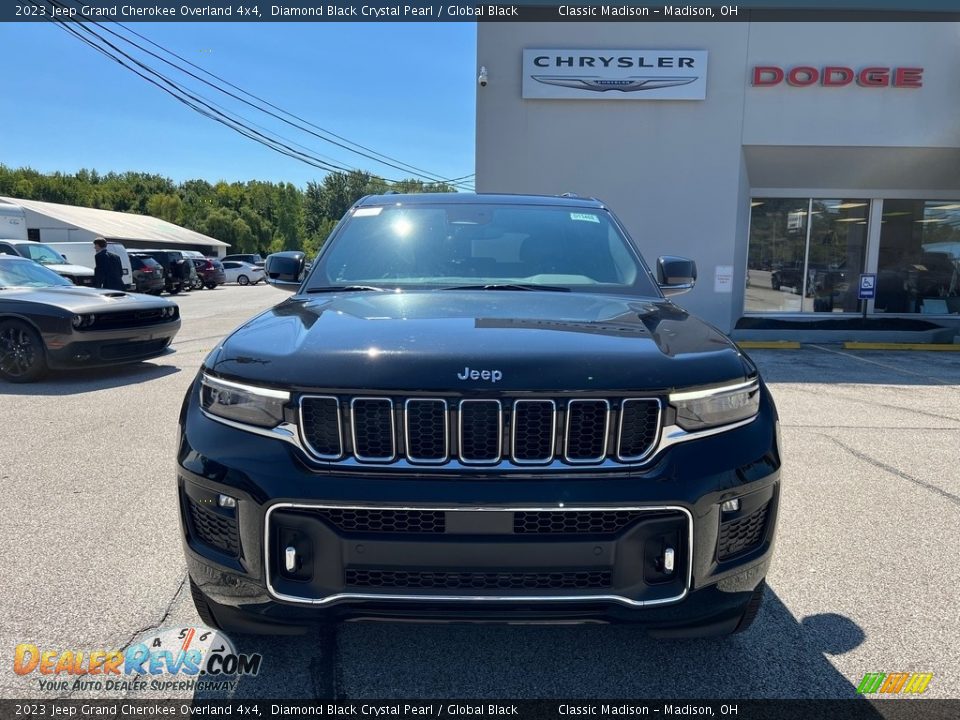 2023 Jeep Grand Cherokee Overland 4x4 Diamond Black Crystal Pearl / Global Black Photo #7
