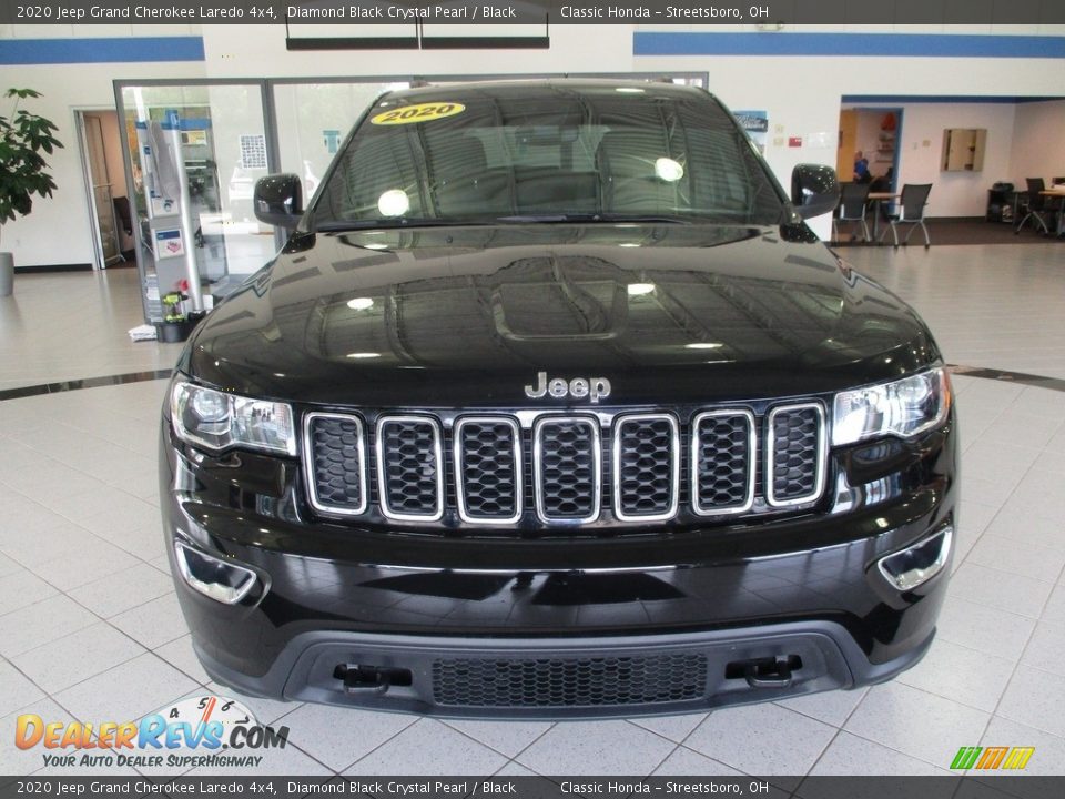 2020 Jeep Grand Cherokee Laredo 4x4 Diamond Black Crystal Pearl / Black Photo #2