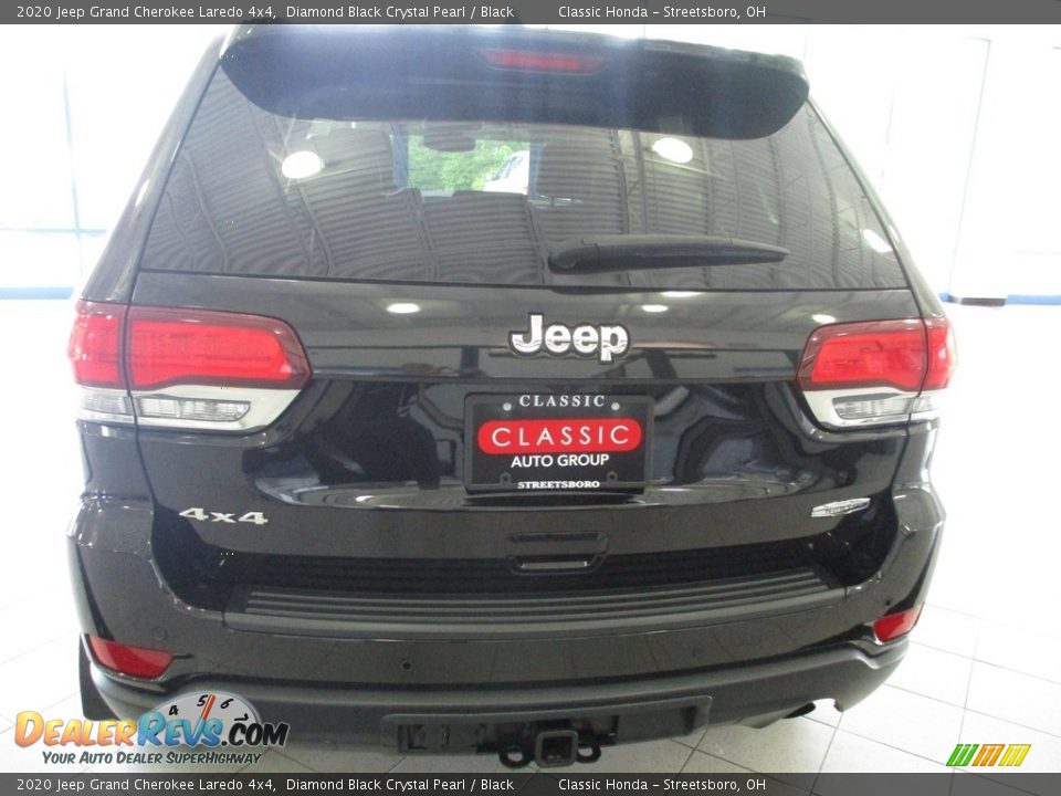 2020 Jeep Grand Cherokee Laredo 4x4 Diamond Black Crystal Pearl / Black Photo #9