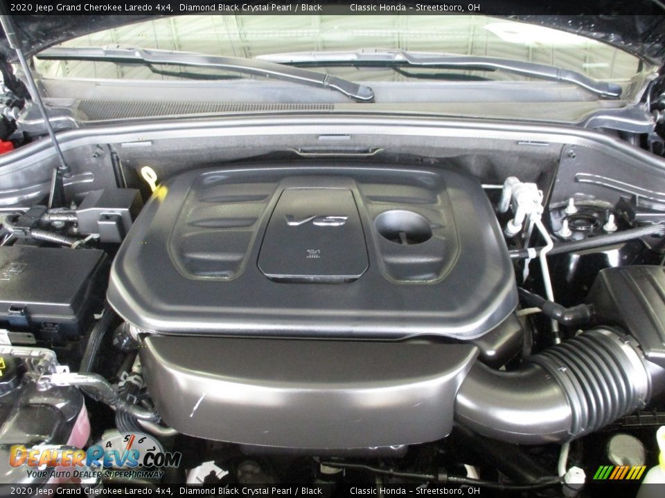 2020 Jeep Grand Cherokee Laredo 4x4 Diamond Black Crystal Pearl / Black Photo #15