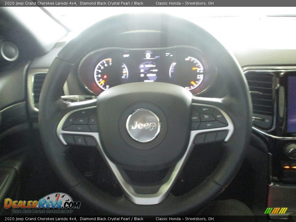 2020 Jeep Grand Cherokee Laredo 4x4 Diamond Black Crystal Pearl / Black Photo #32