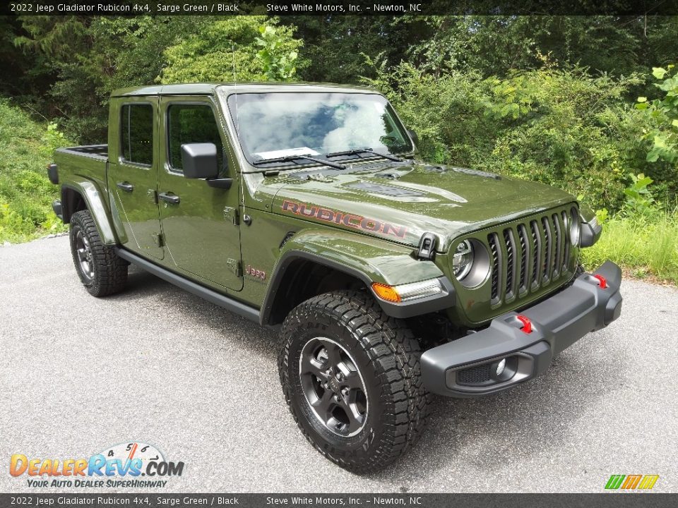 Front 3/4 View of 2022 Jeep Gladiator Rubicon 4x4 Photo #4