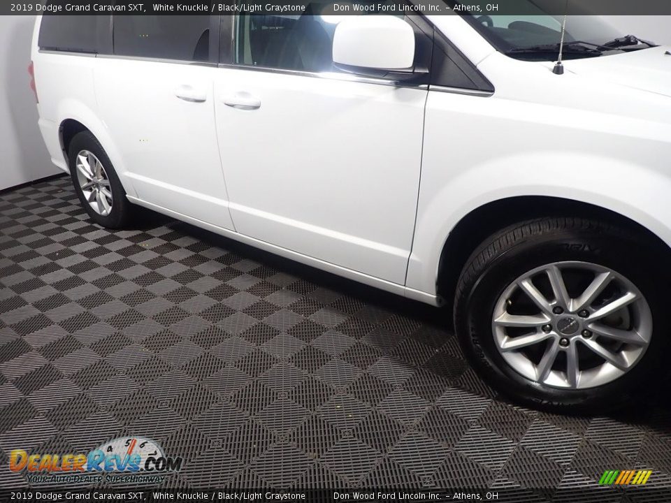 2019 Dodge Grand Caravan SXT White Knuckle / Black/Light Graystone Photo #4