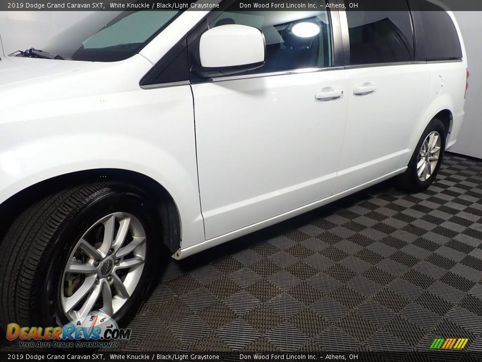 2019 Dodge Grand Caravan SXT White Knuckle / Black/Light Graystone Photo #10