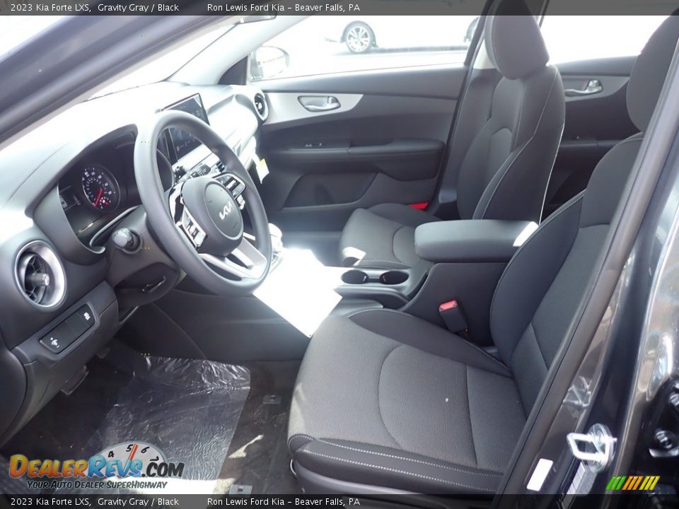 2023 Kia Forte LXS Gravity Gray / Black Photo #14