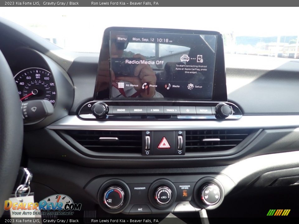 2023 Kia Forte LXS Gravity Gray / Black Photo #15