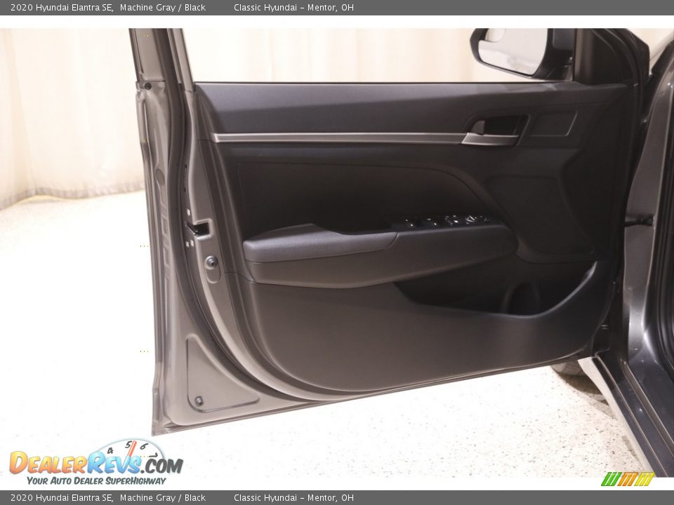 2020 Hyundai Elantra SE Machine Gray / Black Photo #4