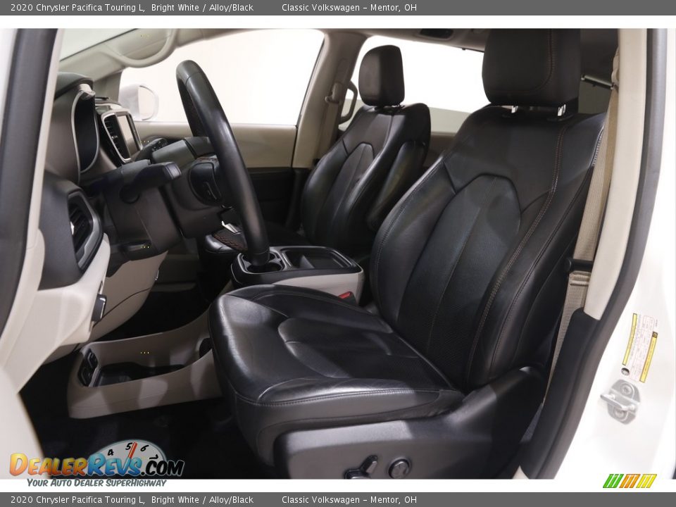2020 Chrysler Pacifica Touring L Bright White / Alloy/Black Photo #5