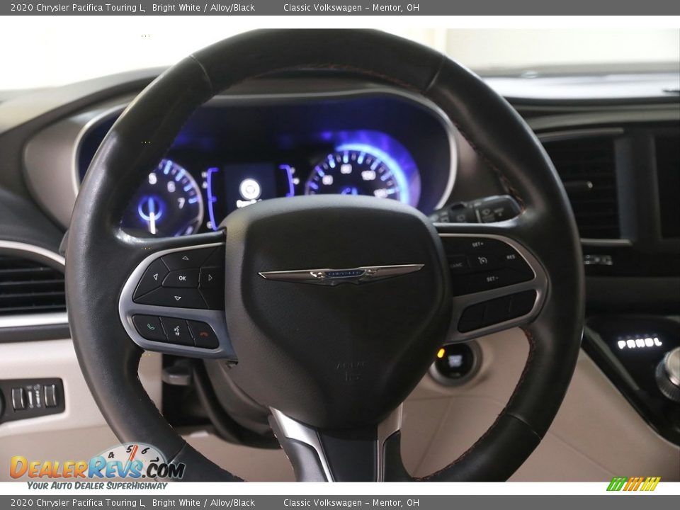 2020 Chrysler Pacifica Touring L Bright White / Alloy/Black Photo #7
