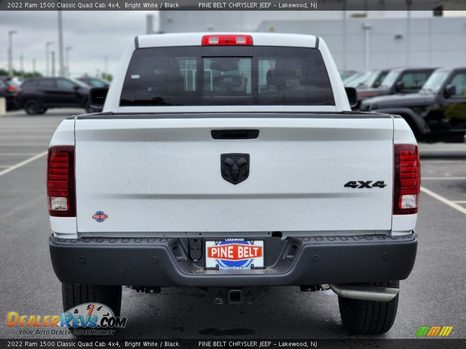 2022 Ram 1500 Classic Quad Cab 4x4 Bright White / Black Photo #5