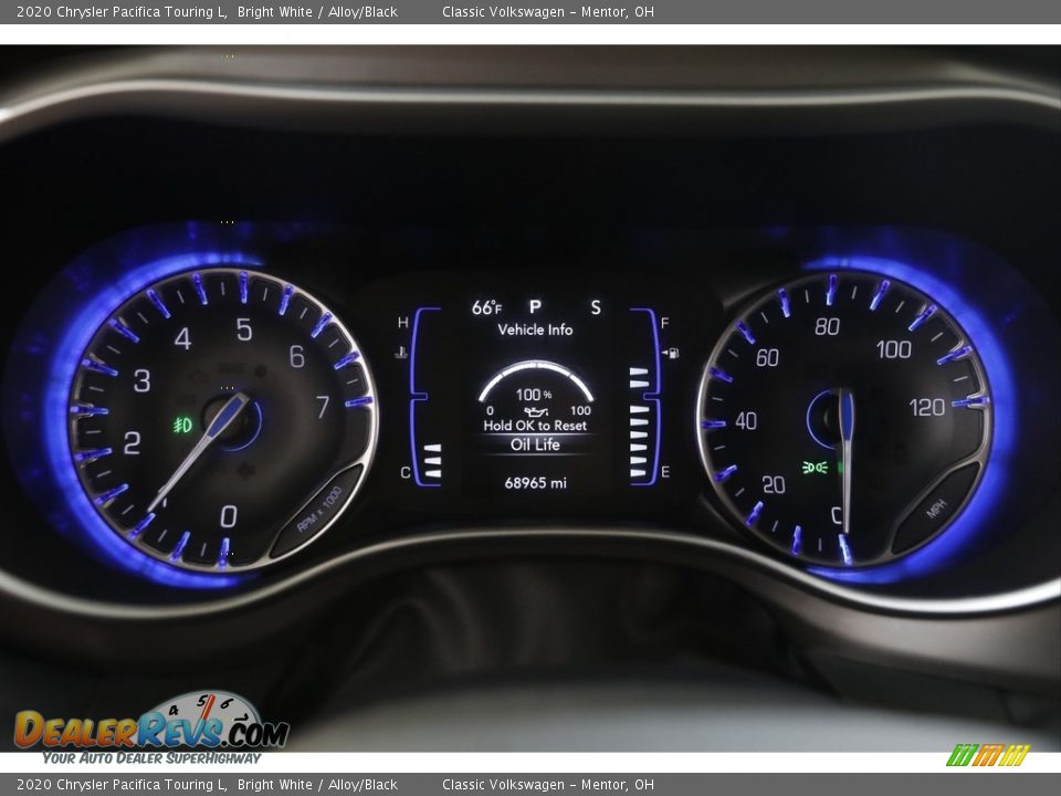 2020 Chrysler Pacifica Touring L Bright White / Alloy/Black Photo #8