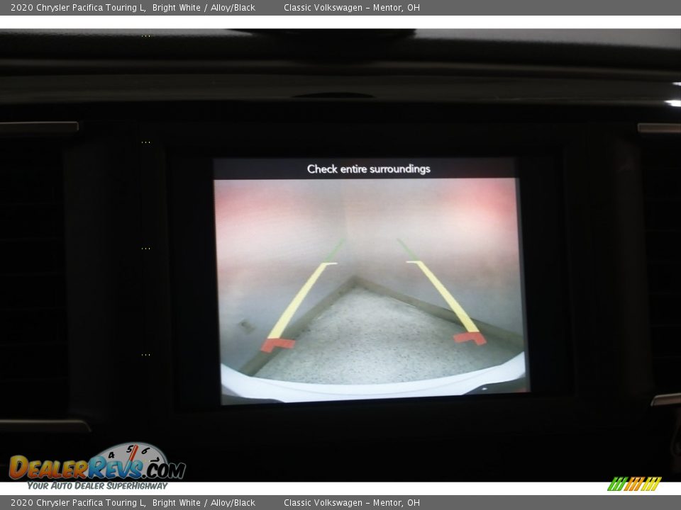 2020 Chrysler Pacifica Touring L Bright White / Alloy/Black Photo #14