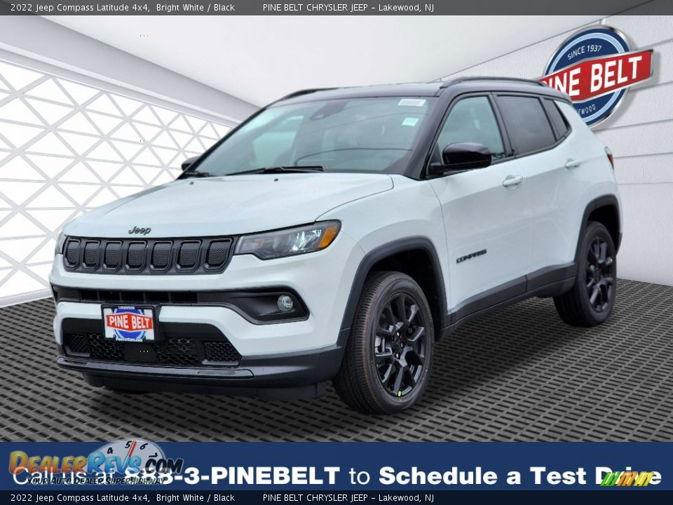 2022 Jeep Compass Latitude 4x4 Bright White / Black Photo #1