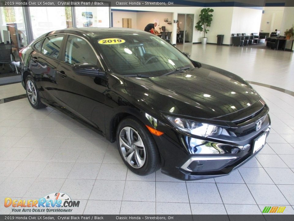 Front 3/4 View of 2019 Honda Civic LX Sedan Photo #3