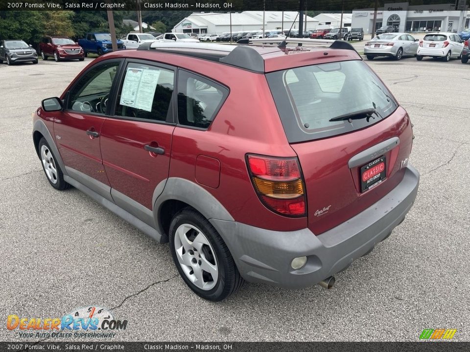 2007 Pontiac Vibe Salsa Red / Graphite Photo #2