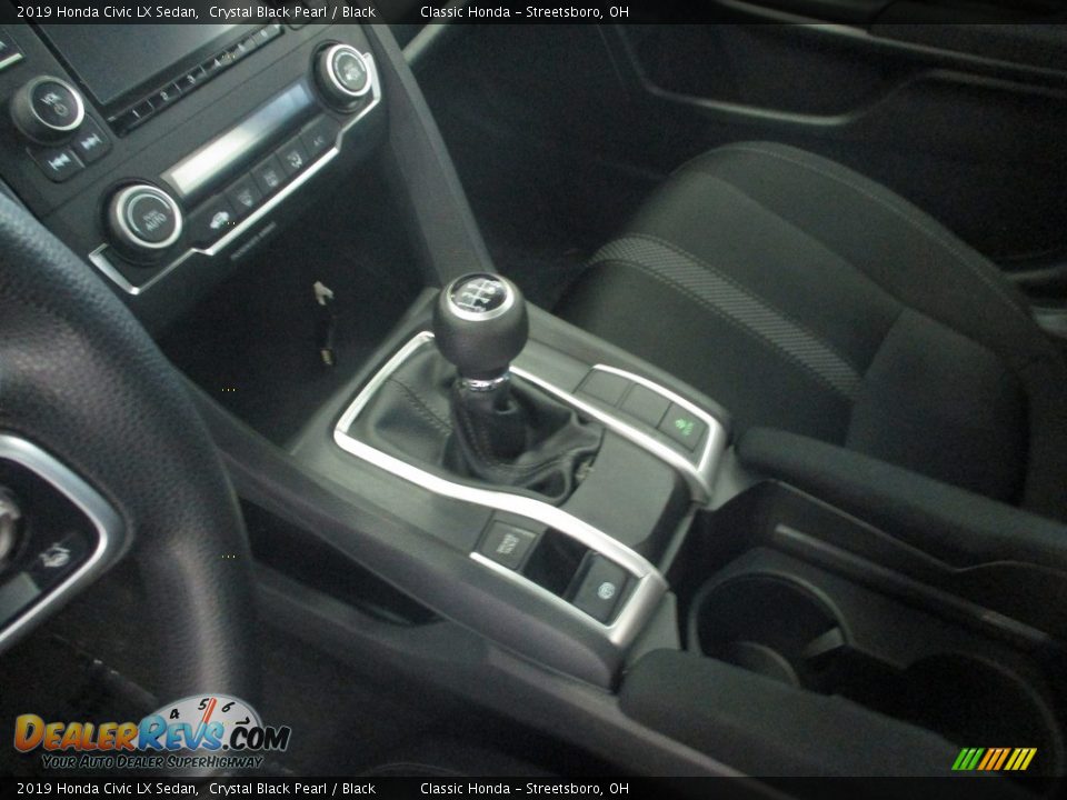 2019 Honda Civic LX Sedan Crystal Black Pearl / Black Photo #32