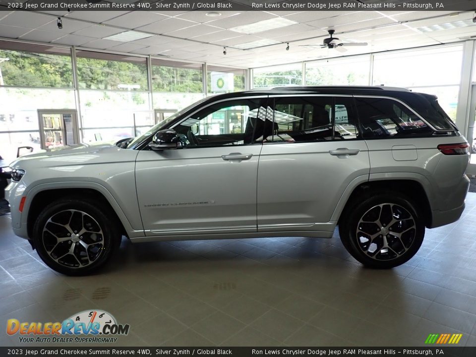 2023 Jeep Grand Cherokee Summit Reserve 4WD Silver Zynith / Global Black Photo #2