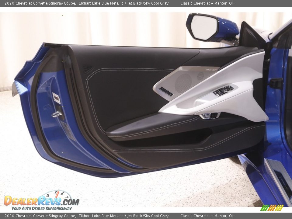 Door Panel of 2020 Chevrolet Corvette Stingray Coupe Photo #4