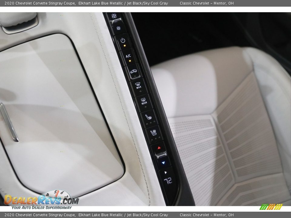 Controls of 2020 Chevrolet Corvette Stingray Coupe Photo #21