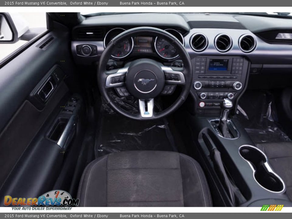 2015 Ford Mustang V6 Convertible Oxford White / Ebony Photo #5