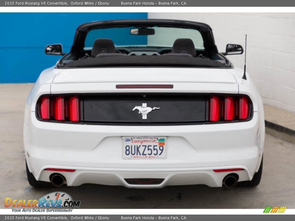 2015 Ford Mustang V6 Convertible Oxford White / Ebony Photo #12