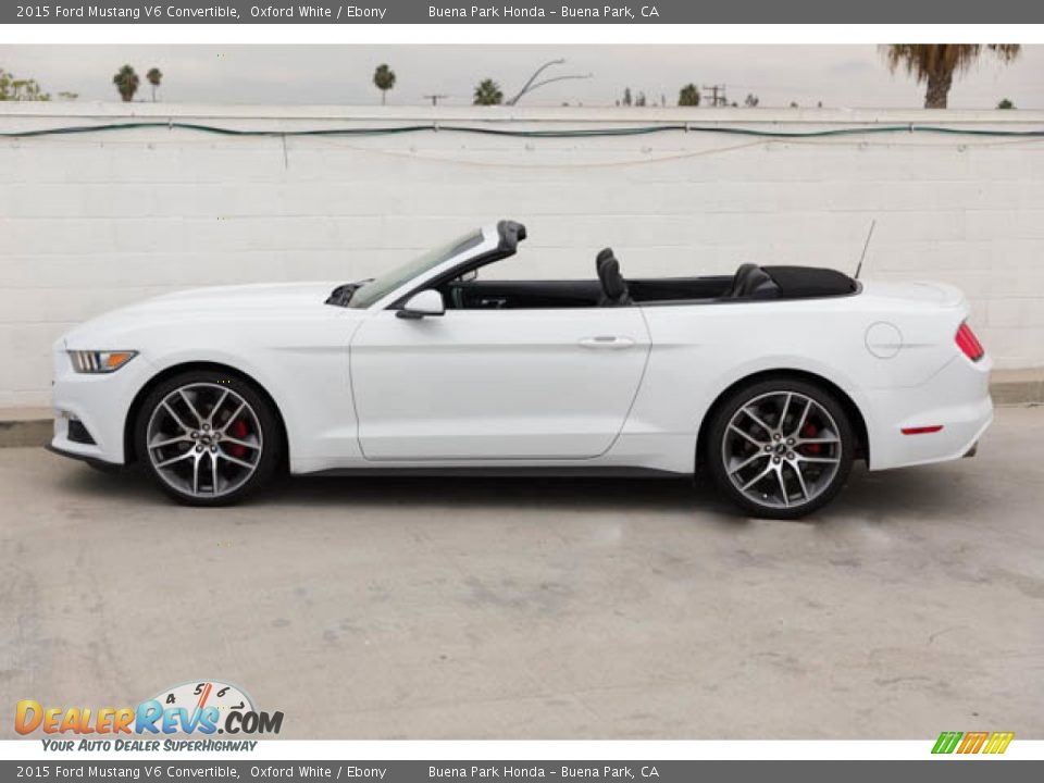 2015 Ford Mustang V6 Convertible Oxford White / Ebony Photo #17