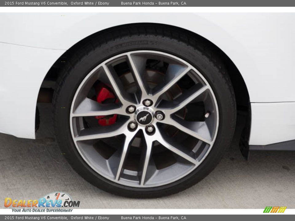 2015 Ford Mustang V6 Convertible Oxford White / Ebony Photo #33