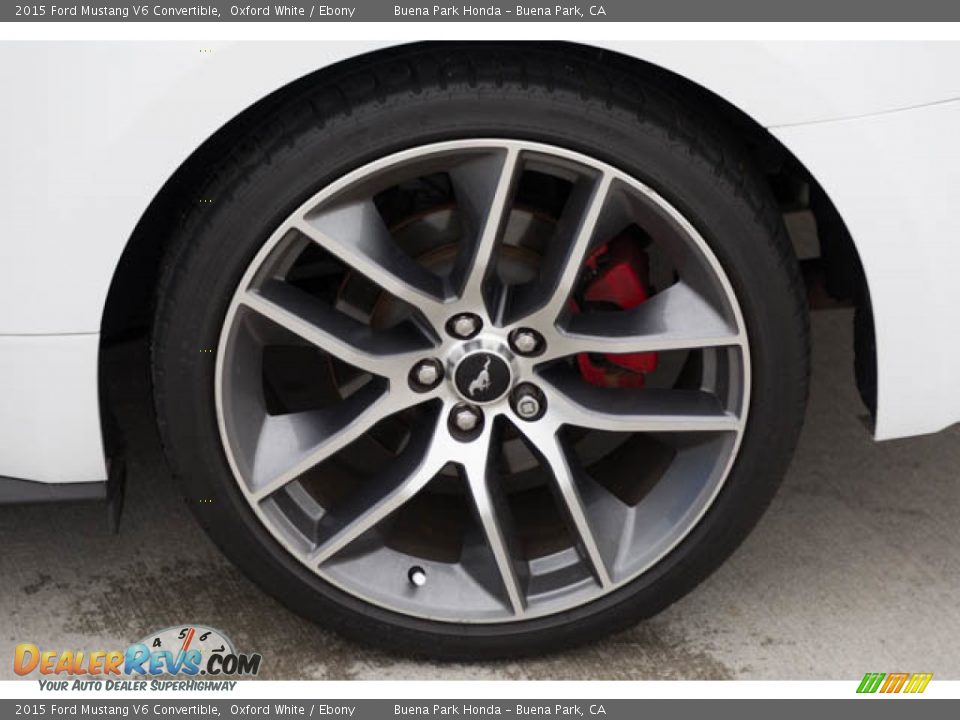 2015 Ford Mustang V6 Convertible Oxford White / Ebony Photo #35