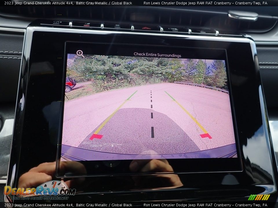 2023 Jeep Grand Cherokee Altitude 4x4 Baltic Gray Metallic / Global Black Photo #18