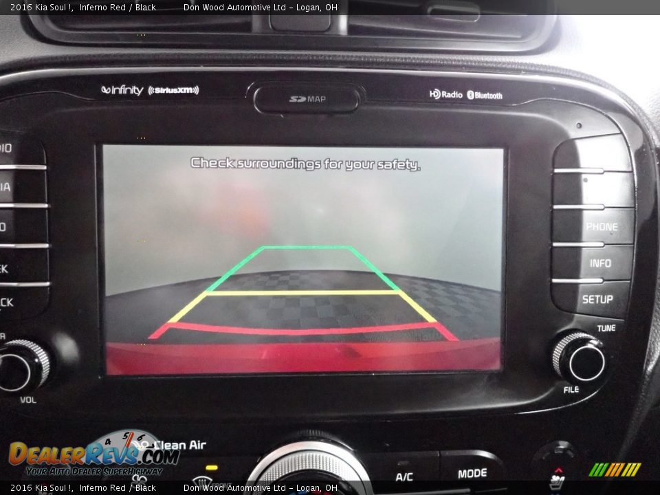 2016 Kia Soul ! Inferno Red / Black Photo #3