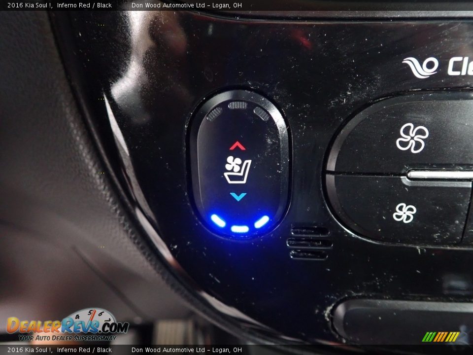 2016 Kia Soul ! Inferno Red / Black Photo #5