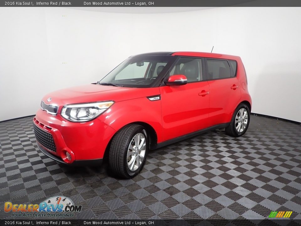 2016 Kia Soul ! Inferno Red / Black Photo #7