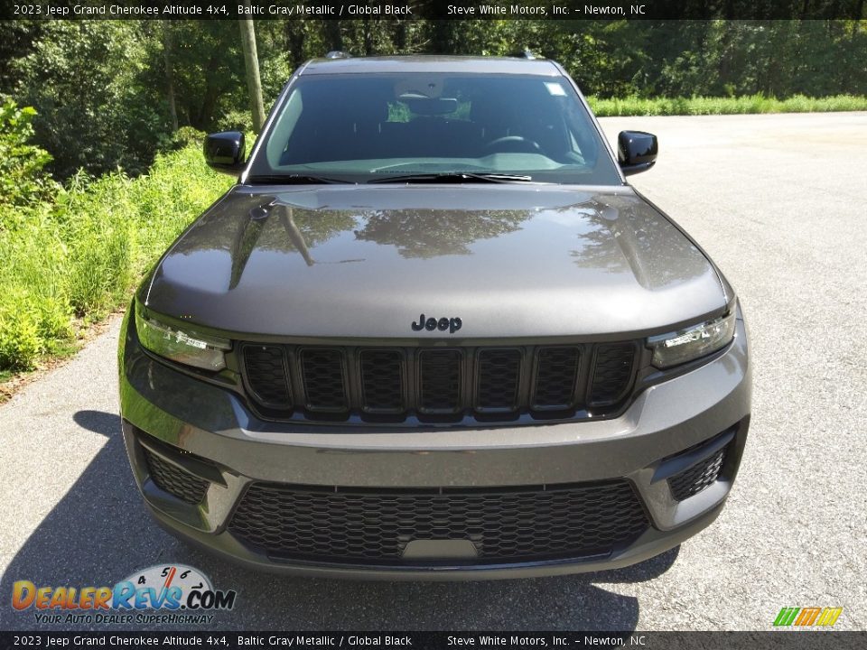 2023 Jeep Grand Cherokee Altitude 4x4 Baltic Gray Metallic / Global Black Photo #3
