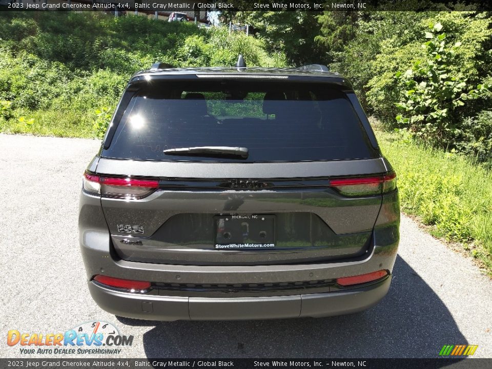 2023 Jeep Grand Cherokee Altitude 4x4 Baltic Gray Metallic / Global Black Photo #7