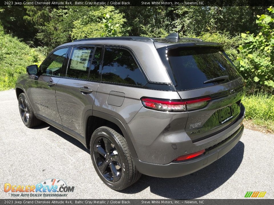 2023 Jeep Grand Cherokee Altitude 4x4 Baltic Gray Metallic / Global Black Photo #8