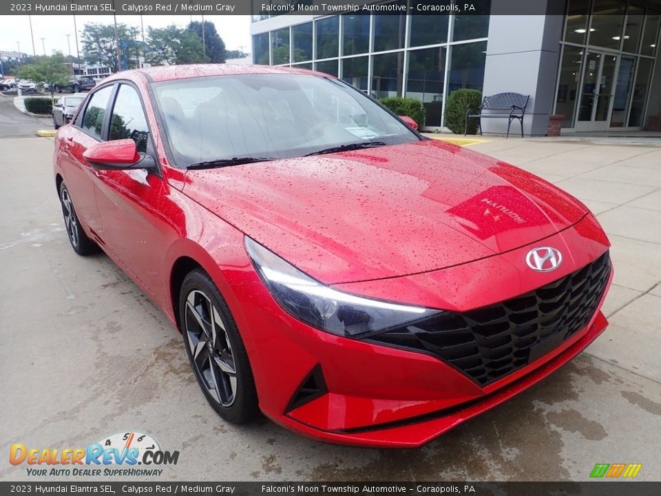 2023 Hyundai Elantra SEL Calypso Red / Medium Gray Photo #9