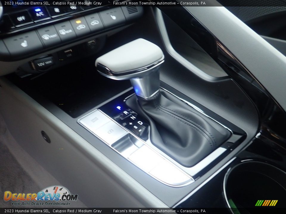 2023 Hyundai Elantra SEL Shifter Photo #16