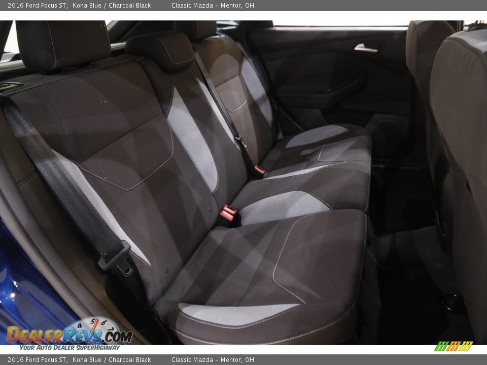 2016 Ford Focus ST Kona Blue / Charcoal Black Photo #17