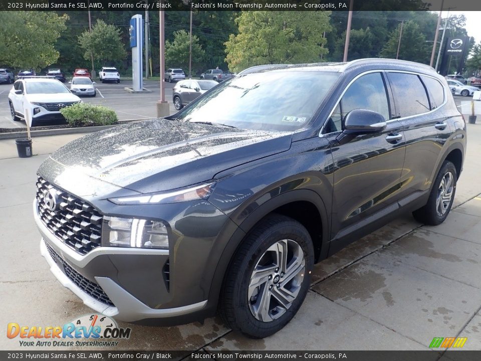Front 3/4 View of 2023 Hyundai Santa Fe SEL AWD Photo #7